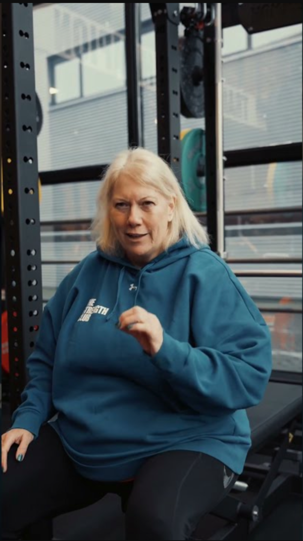 Anja deelt haar ervaring bij The Strength Club Anja deelt haar ervaring bij The Strength Club